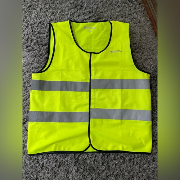 Reflective vest - Picture 3 of 9